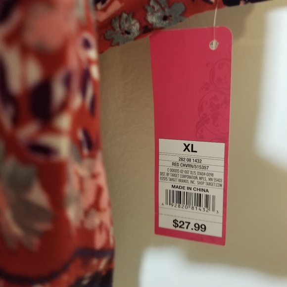 ⬇️3/$25 bundle NWT Dress, crochet cold shoulder - Picture 6 of 8